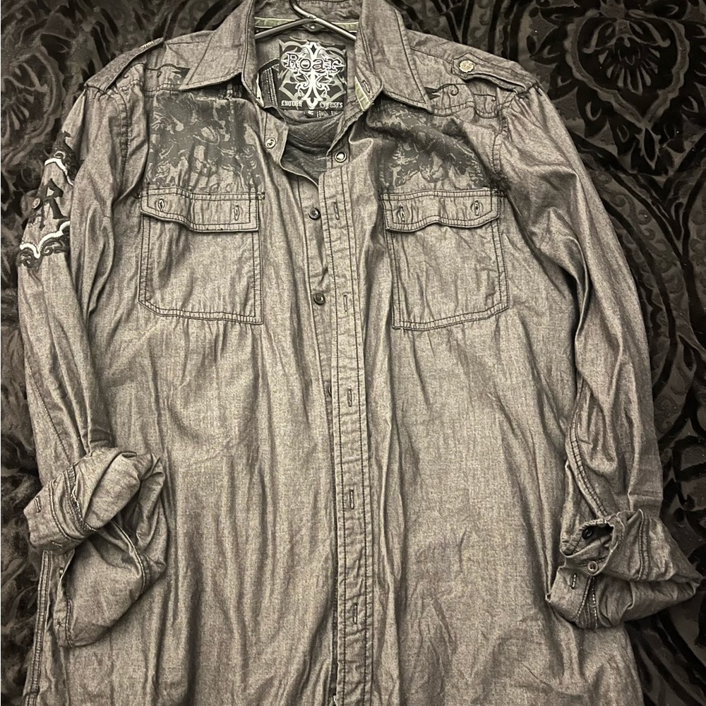 Roar dress shirt, great condition! Black